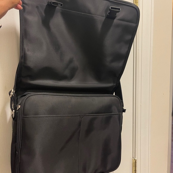 GUESS 90s Crossbody Bags for Women - Picture 9 of 16